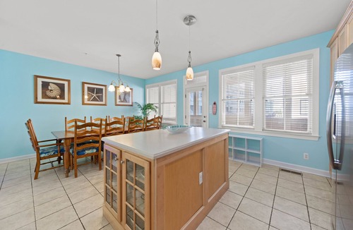 Sunset Island House | SUNSET ISLAND Spacious 5-BR - TONS of Amenities