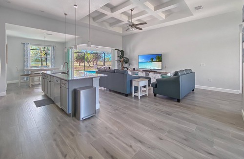Broadmoor Villa | Sunset Retreat, Sleeps 6, heated salt pool