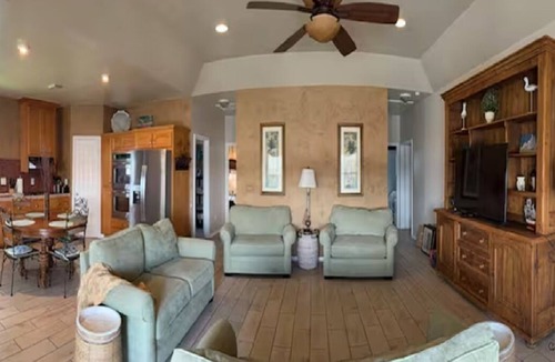 Hitchcock House | Sunset Vibes and Waterfront Tides - 4 bedroom waterfront house