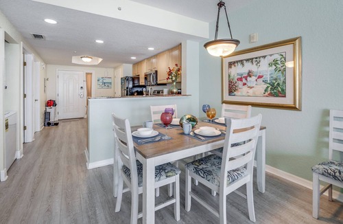 Treasure Island Condo | Sunset Vistas Beach Front St. Pete Beach Treasure Island Clearwater pool/parking