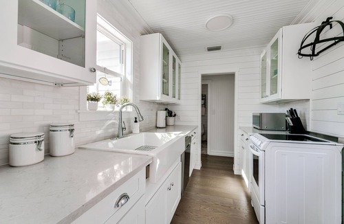 Treasure Island House | Sunshine Beach Bungalow That Is a Unique Treasure