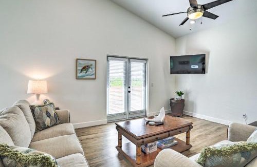 Port Tampa City House | Tampa House w/Patio, Near Downtown & Beaches!