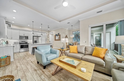 Siesta Key Village House | The Big Kahuna | SK Village, Pet Friendly, 2 Heated Pools, Elevator, Ping Pong Tables Steps to Beach