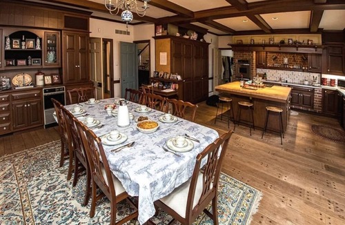 Highspire Bed & Breakfast | The Fitzgerald at The Manor on Rosedale Bed & Breakfast