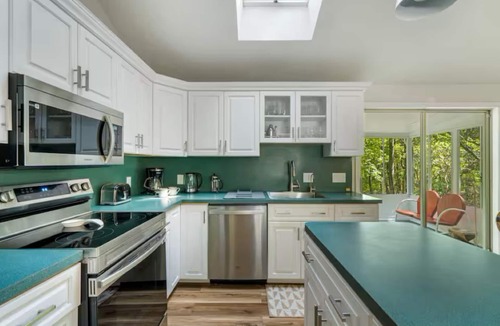 Long Pond Cabin | The Green Utopia w/Hot tub & FirePit by Kalahari