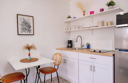 South Gate Ridge Apartment | The Lovely Gem 6 miles to Siesta Key Paradise