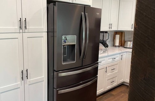 Stonington Apartment | The Net Loft of Stonington “C”