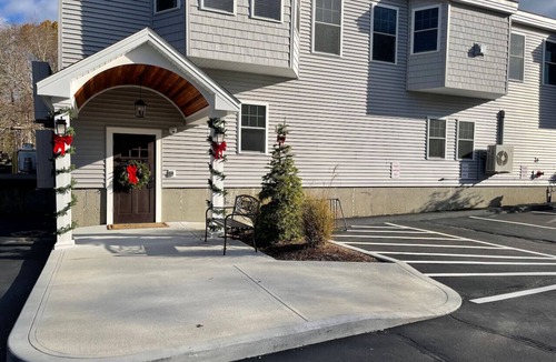 Stonington Apartment | The Net Loft of Stonington “C”