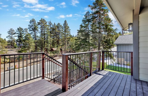 The Village Cabin | THE Pines Retreat #2336
