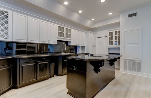 Belleair Beach House | The Pink Palace- Gulf front townhouse with private pool & large patio, sleeps 12