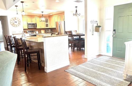 Indian Waters House | THE RIVER COTTAGE! COME RELAX & UNWIND. OPEN FLOOR PLAN, HEATED POOL