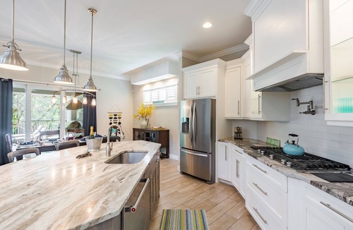 Bay Isle House | The Seagrape Villa -Family Friendly- Luxury Accommodation in Paradise