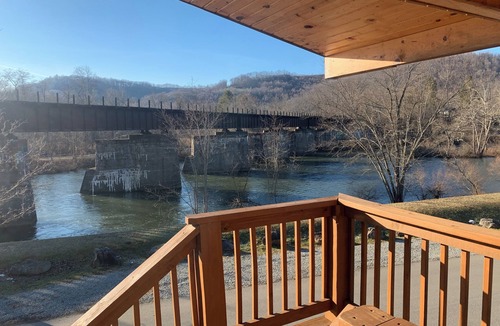 Confluence House | The "Sweet Suite" A Second floor suite with an exquisite view of the Yough River