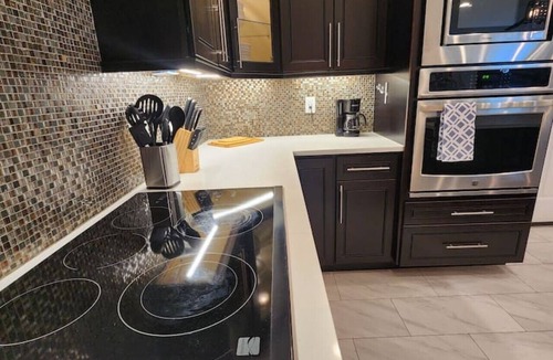 College Park House | The Villa Orlando@College Park. Sleeps16.
