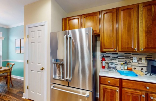 Villages of Five Points Condo | The Villages of Five Points condo w/community pools, tennis courts, shops