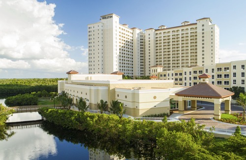 Pelican Hotel | The Westin Cape Coral Resort at Marina Village