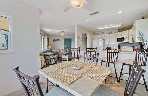 Tierra Verde Condo | Tierra Verde Waterfront Condo Near Fort De Soto w/Pool 2 Bedroom