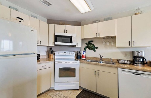 Tierra Verde Condo | Tierra Verde Waterfront Condo Near Fort De Soto w/Pool 2 Bedroom