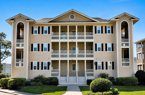Cherry Grove Beach Apartment | Tilghman Shores A4 2BR End Unit Screened Porch Close to Beach