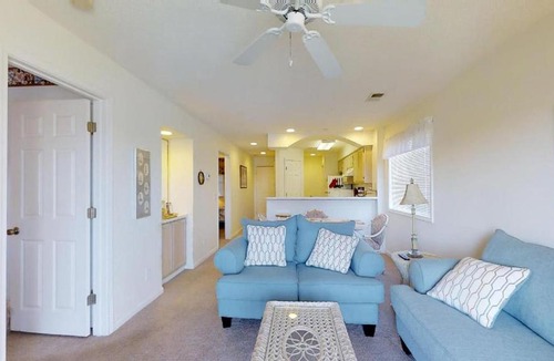 Cherry Grove Beach Apartment | Tilghman Shores A4 2BR End Unit Screened Porch Close to Beach