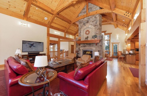 Timber Trail House | Timber Trail Lodge: Hot Tub, Private Shuttle, Pool Table, Sauna
