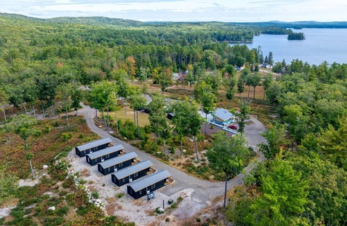 North Sebago Cabin | TITMOUSE - RESORT WITH 12 PROPERTIES. NATURAL POND FOR SWIMMING.