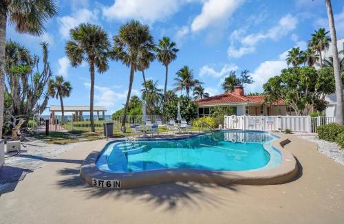 Longboat Key Apartment | Top Floor Sunset Paradise Gulf View Unit 501