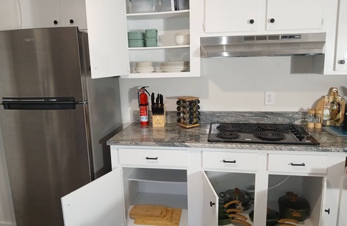 Westover House | Travel Nurse & Military Housing, 2BR 4Bed Calm Retreat, 10 mins to Fort Liberty
