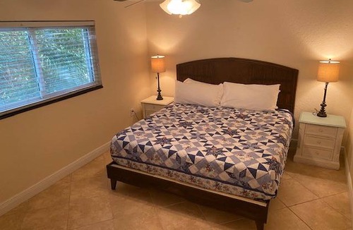 Capri Isle Apartment | Treasure Island 1 Bedroom, 1 Bathroom, Condominium, 11605