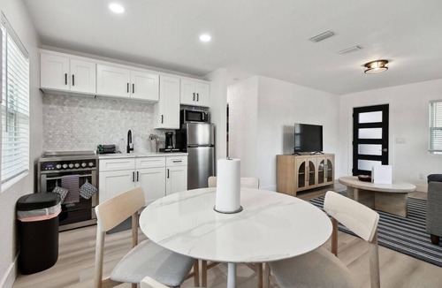Treasure Island Apartment | Treasure Island Retreat