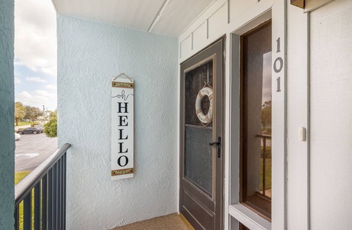 Capri Isle Condo | Treasure Island escape. Dolphins, manatees & beach