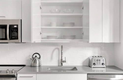 South of Washington Apartment | Trendy South End Studio w/W/D & Gym, near SoWa District, by Blueground