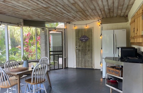 Pauwela Apartment | Tropical Fruit Farm Sanctuary