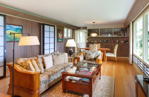 Honaunau-Napoopoo House | Tropical, secluded getaway with ocean views, covered lanai, grill, & fast WiFi