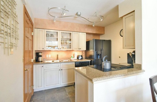 Four O'Clock Condo | Tyra Evergreen Condo: Ski In/Ski Out, Mountain Views