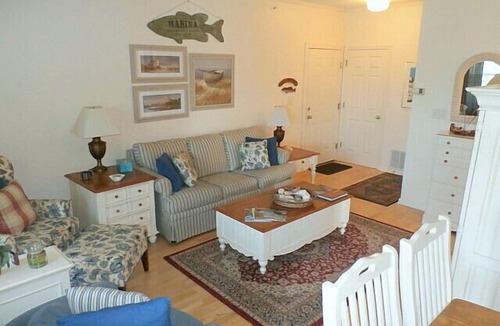 Villages of Five Points House | Unit 4201 - 2nd Floor Condo in the Villages at Five Points.