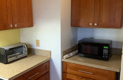 Pukalani House | Up Country spacious Newly remodeled kitchen close to beach, airport, UpCountry