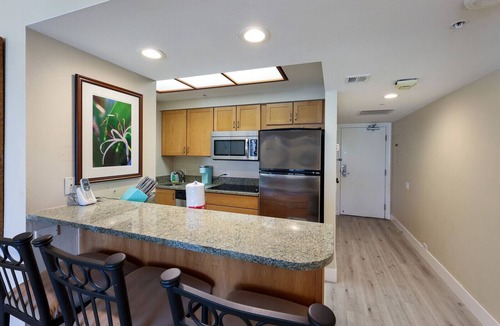 Sarasota Condo | Updated Beachfront Condo at Prestigious Long Boat Key Resort