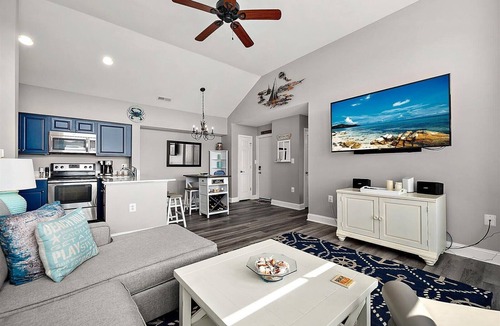 Heron Harbour Isle Apartment | Updated Condo in Popular Heron Harbour Community