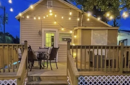 North Hyde Park House | Vacation home just 3 minutes drive to Tampa Riverwalk