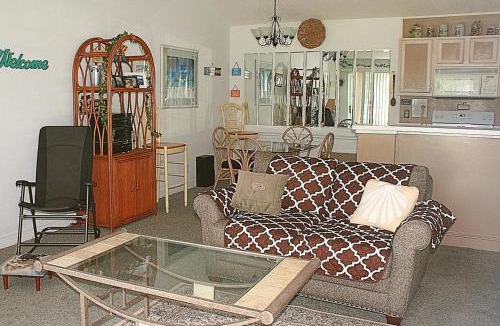 Calabash Apartment | Villa 508M with 27 Hole Golf Course