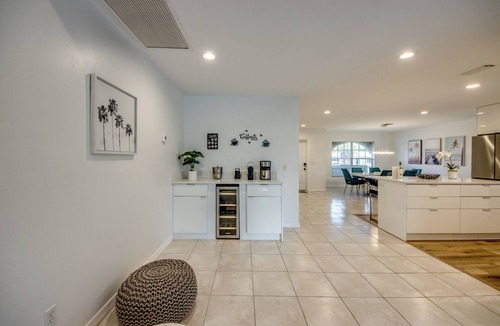 Yacht Club Villa | Villa Belle Isle - heated pool, south facing, cozy interior, close to river