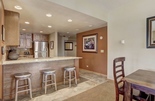 Peak 9 Apartment | Village at Breckenridge Condos Sleeps 8 - Ski in Out + Walk downtown