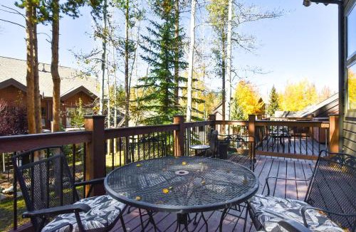 Warrior's Mark Apartment | Village Point Alpine Townhome - Walk to Lifts/Town, Close to Everything