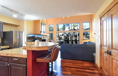 Warrior's Mark Apartment | Village Point Alpine Townhome - Walk to Lifts/Town, Close to Everything