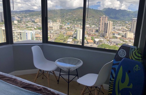 Waikiki Apartment | Waikiki studio, panoramic view, lots of amenities, 10 min walk to the beach!