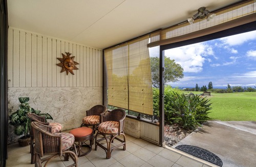 Waikoloa Village Condo | WAIKOLOA VILLAGE CONDO#E10: GOLF COURSE FRONTAGE, OCEAN VIEWS, GREAT STUDIO!