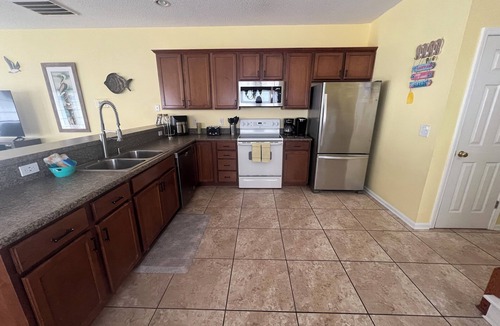 Surfside Beach House | Walk to Beach Private Pool with Pergola Shade Fire pit - Hot Tub Sleeps 16