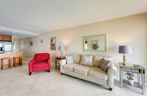 Capri Isle Condo | Walk to Beach! Treasure Island Gem w/Water Views