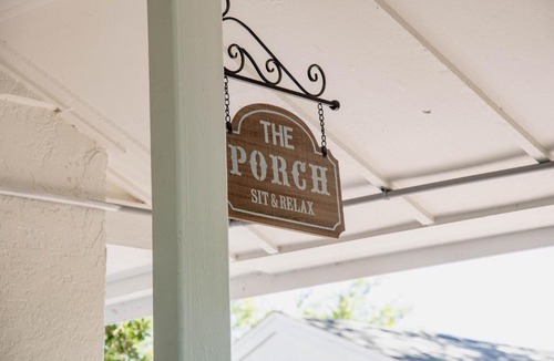 Fort Myers River District Apartment | Walk to Best Eats and Shops and Stay in Style